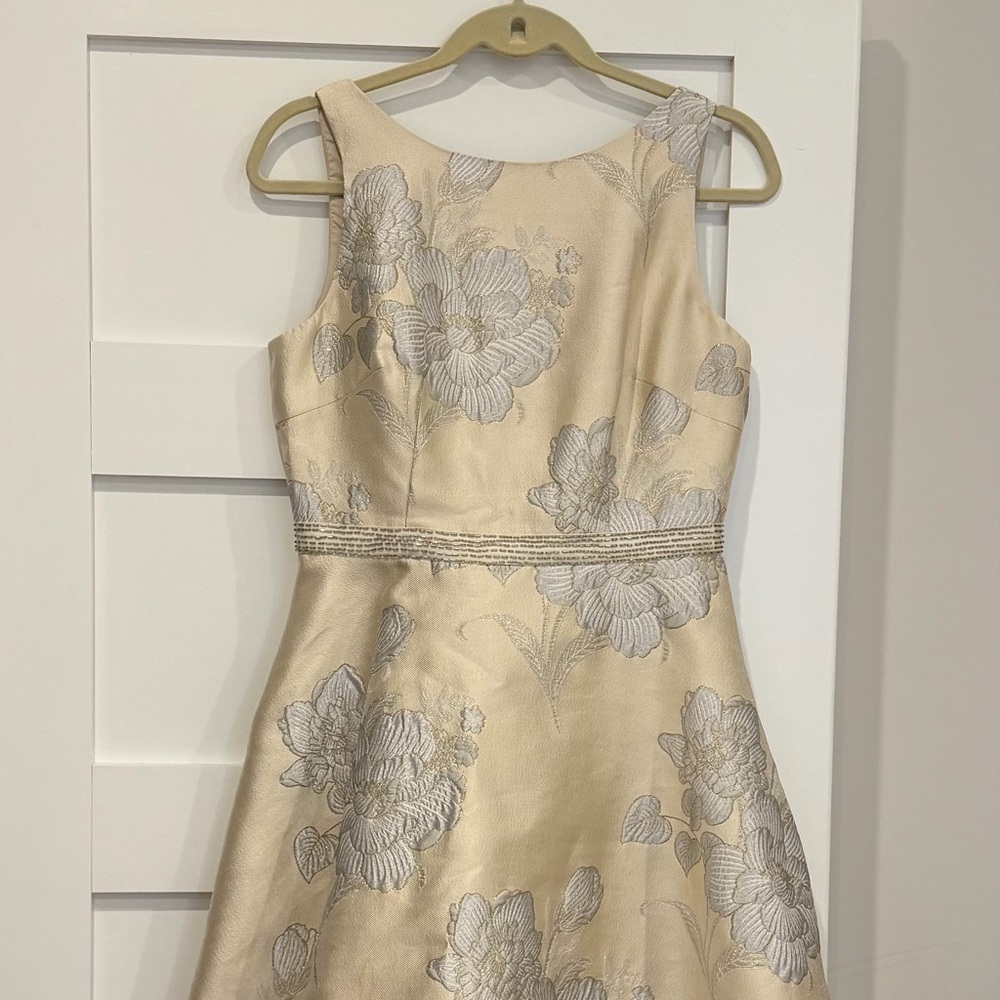 Adrianna Papell Cream and Gray Floral Dress